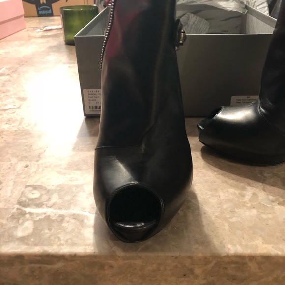 Alexander McQueen Bootie - Picture 5 of 8